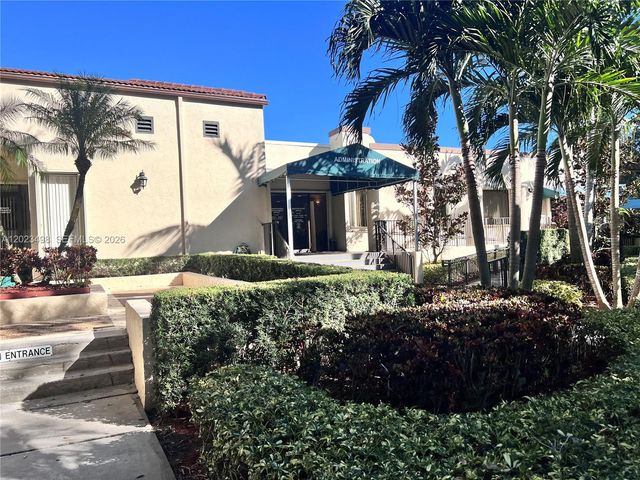 9531 Seagrape Dr 202, Davie, FL 33324