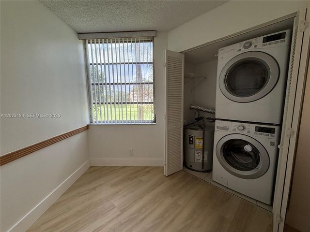 9531 Seagrape Dr 202, Davie, FL 33324
