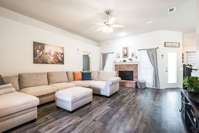 3029 Canary Lane, Midlothian, TX 76065