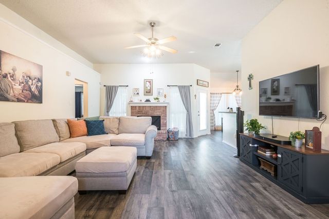 3029 Canary Lane, Midlothian, TX 76065