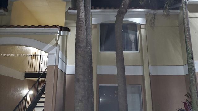 815 W Boynton Beach Boulevard 4-205, Boynton Beach, FL 33426