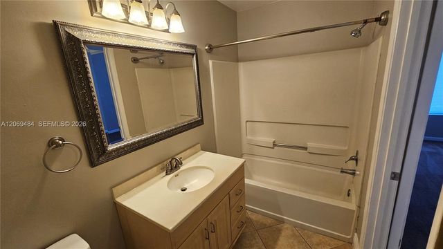 815 W Boynton Beach Boulevard 4-205, Boynton Beach, FL 33426