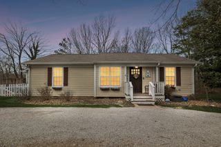 7114 White Oak Dr, Fairview, TN 37062
