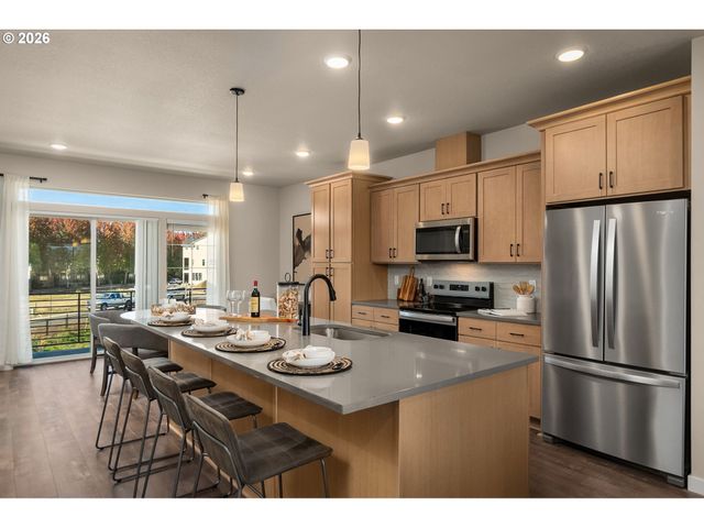 5093 Se DAVIS Rd, Hillsboro, OR 97123