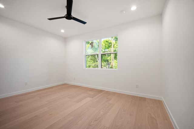 544 Kirkwood Drive, Dallas, TX 75218