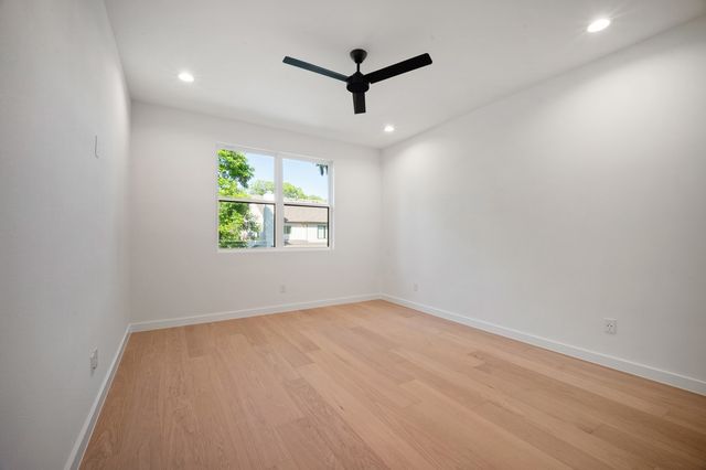 544 Kirkwood Drive, Dallas, TX 75218