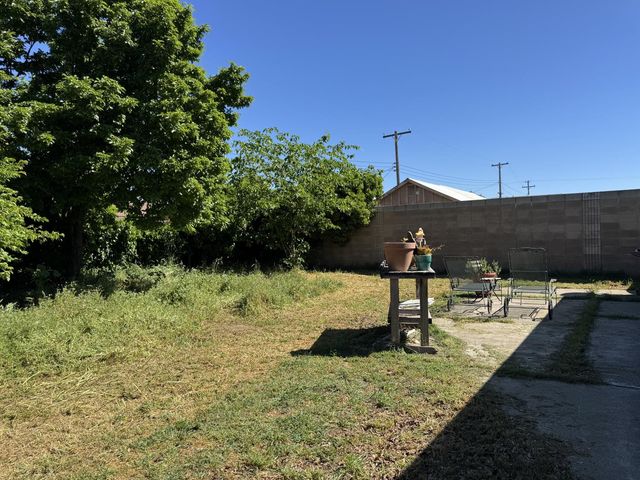 8763 Sunny Breeze Way, Sacramento, CA 95828