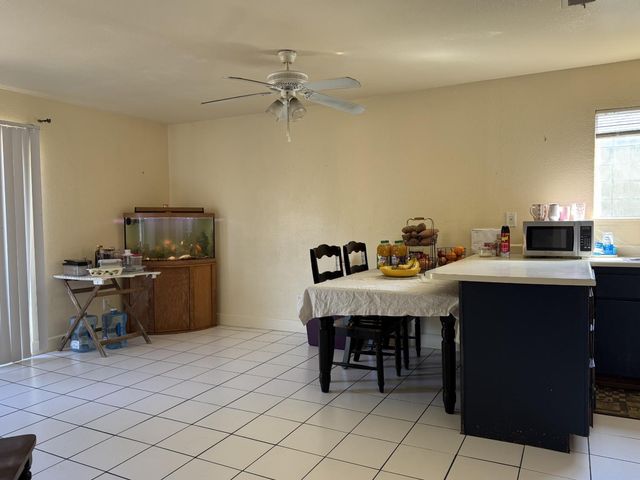 8763 Sunny Breeze Way, Sacramento, CA 95828