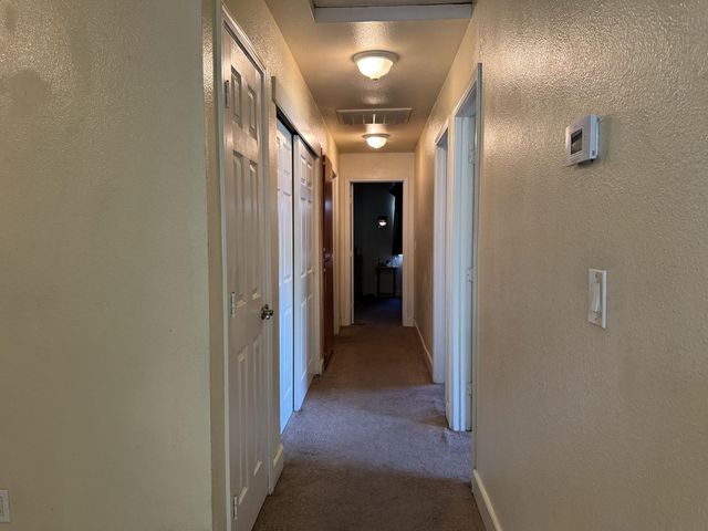 8763 Sunny Breeze Way, Sacramento, CA 95828