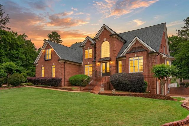 1001 Laurel Ridge Drive, Mcdonough, GA 30252