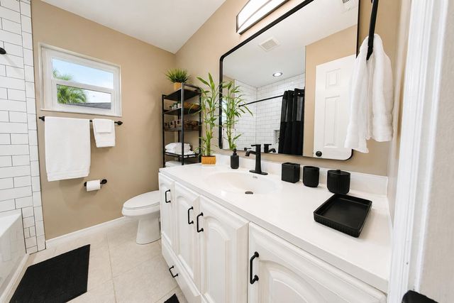 17285 Sapp Place, Jupiter, FL 33458