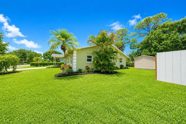 17285 Sapp Place, Jupiter, FL 33458
