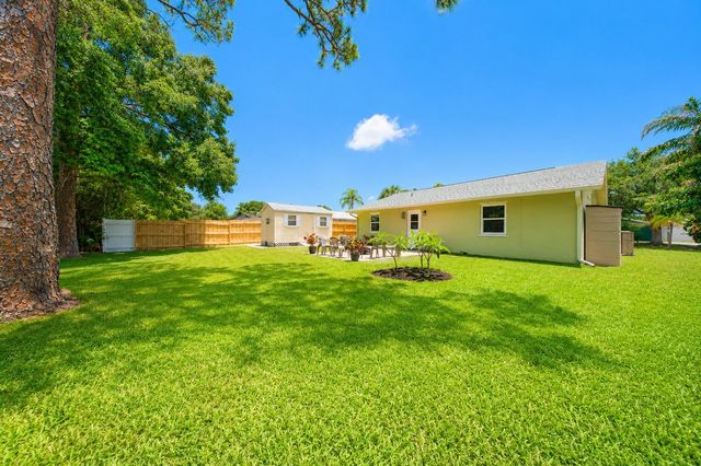 17285 Sapp Place, Jupiter, FL 33458