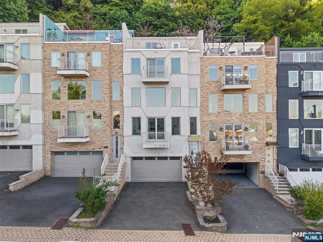 7 Oakdene Terrace 7, Edgewater, NJ 07020