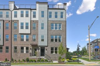 8668 LOVELACE ST, Manassas, VA 20109