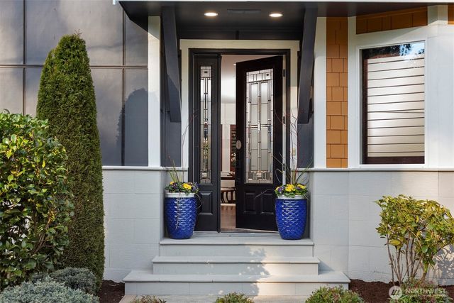 14424 SE 17th Street, Bellevue, WA 98007