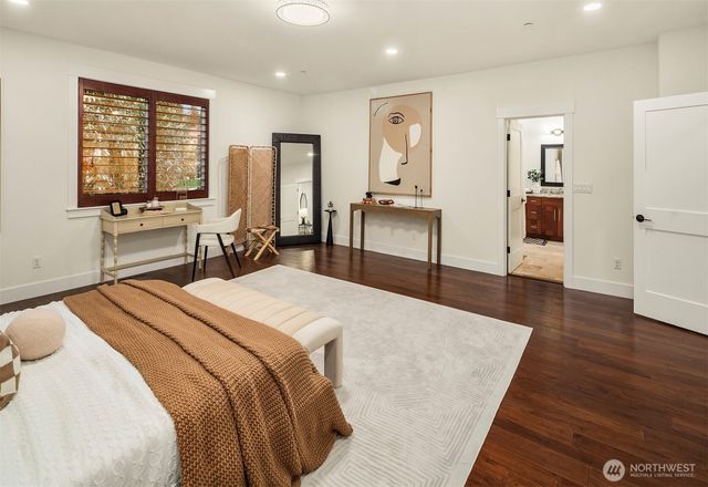 14424 SE 17th Street, Bellevue, WA 98007