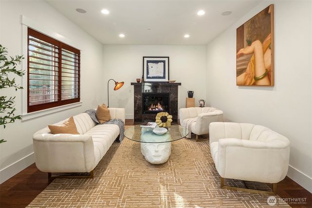 14424 SE 17th Street, Bellevue, WA 98007