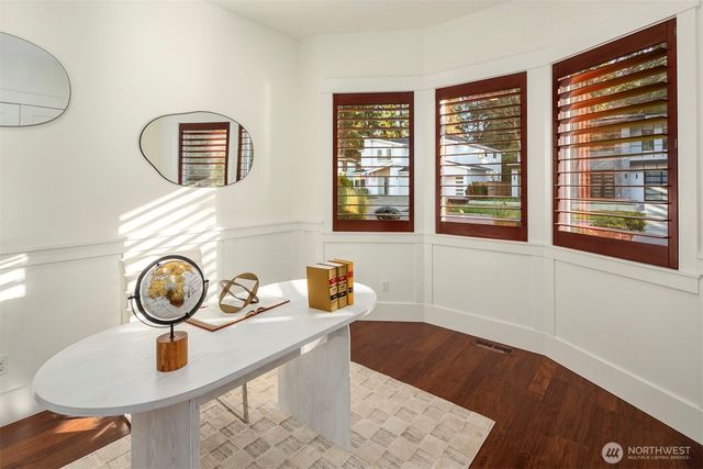 14424 SE 17th Street, Bellevue, WA 98007