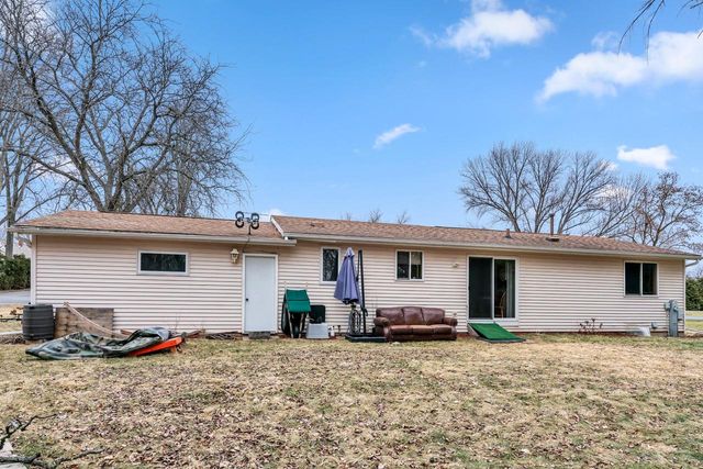 N1191 Walworth STREET, Genoa City, WI 53128