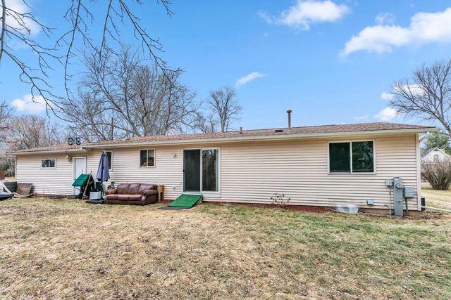 N1191 Walworth STREET, Genoa City, WI 53128