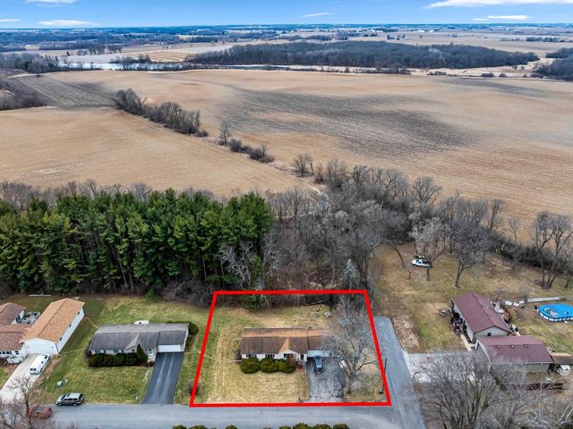 N1191 Walworth STREET, Genoa City, WI 53128