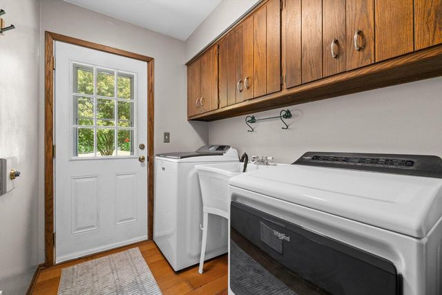 S70W22020 Alameda DRIVE, Big Bend, WI 53103