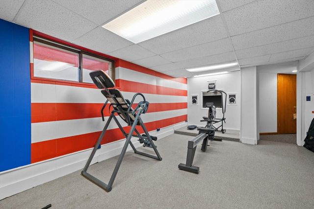 S70W22020 Alameda DRIVE, Big Bend, WI 53103