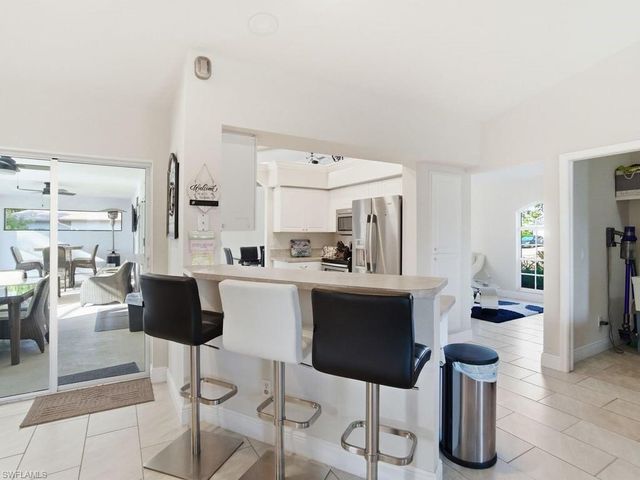 32 9th AVE, Cape Coral, FL 33909