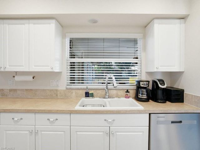 32 9th AVE, Cape Coral, FL 33909