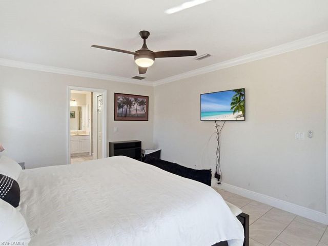 32 9th AVE, Cape Coral, FL 33909