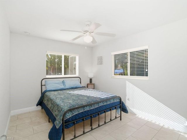 32 9th AVE, Cape Coral, FL 33909