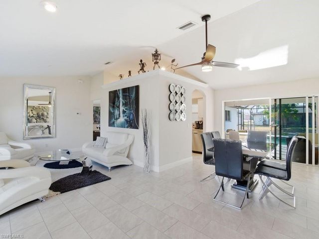 32 9th AVE, Cape Coral, FL 33909