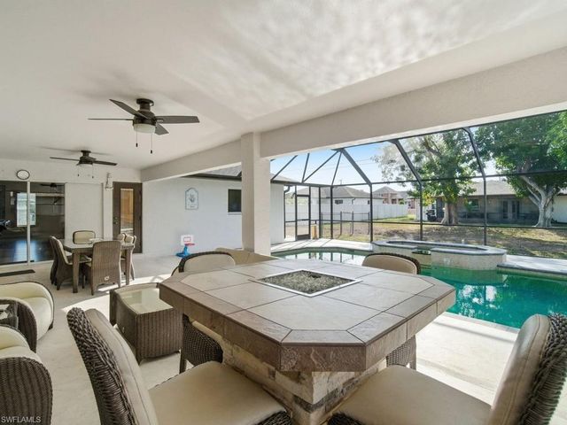 32 9th AVE, Cape Coral, FL 33909