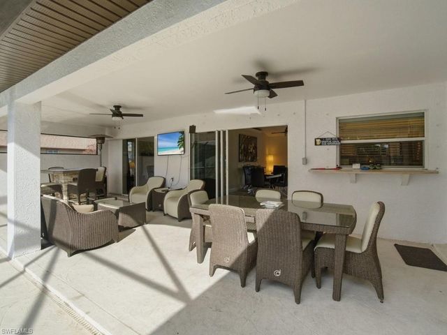 32 9th AVE, Cape Coral, FL 33909