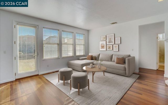 5660 Vista Drive, Richmond, CA 94806
