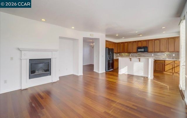 5660 Vista Drive, Richmond, CA 94806