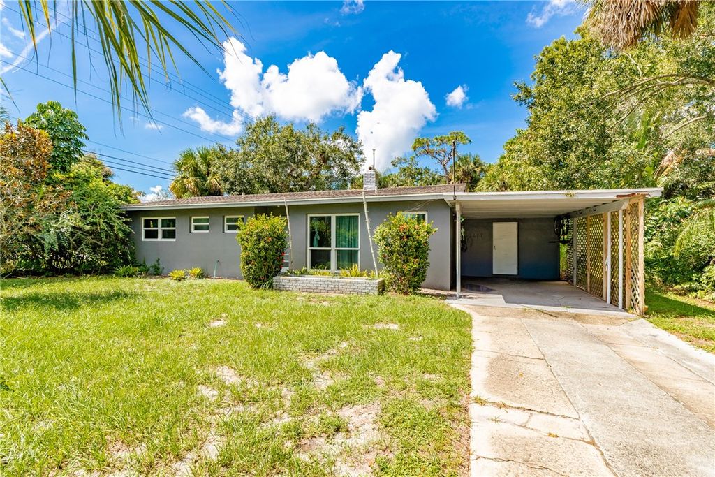 1601 24th Avenue, Vero Beach, FL 32960