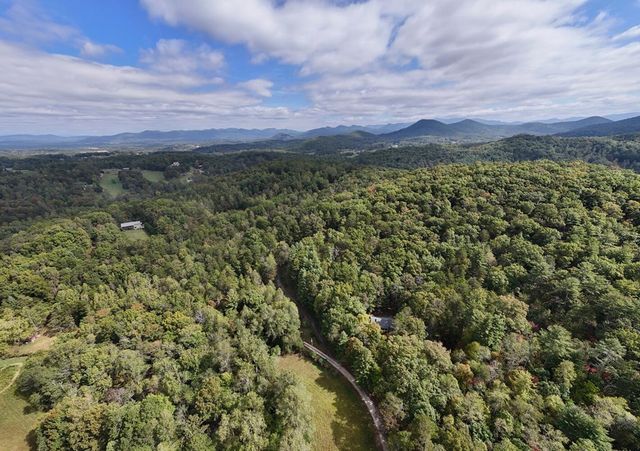50 Henry Young Lane, Blairsville, GA 30512