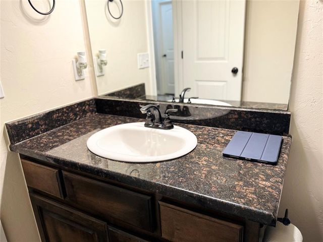 2113 NW 158th Street, Edmond, OK 73013