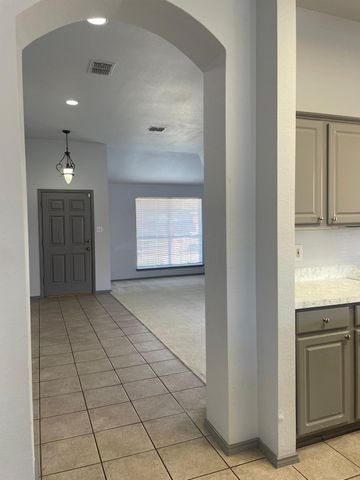 4820 Thames Drive, Grand Prairie, TX 75052