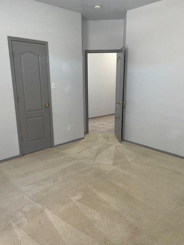 4820 Thames Drive, Grand Prairie, TX 75052