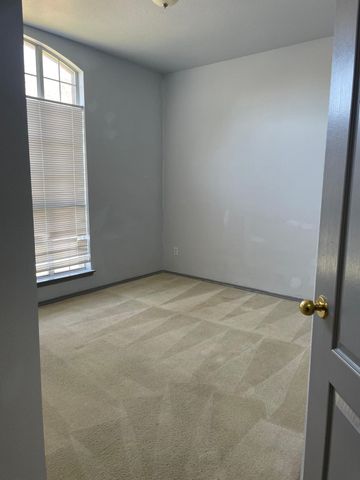 4820 Thames Drive, Grand Prairie, TX 75052