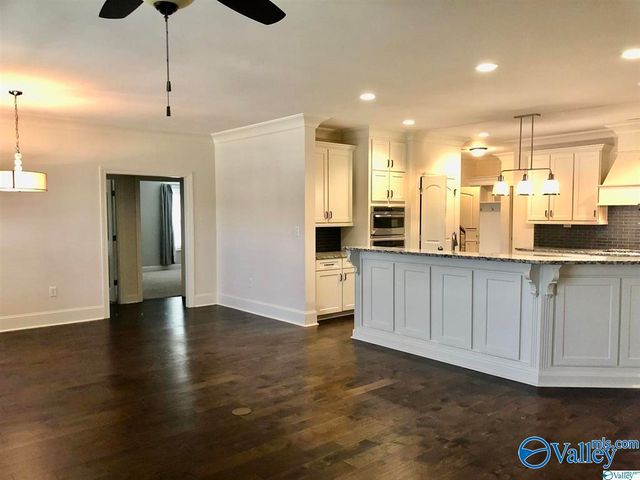 7505 Grayhawk Court, Owens Cross Roads, AL 35763