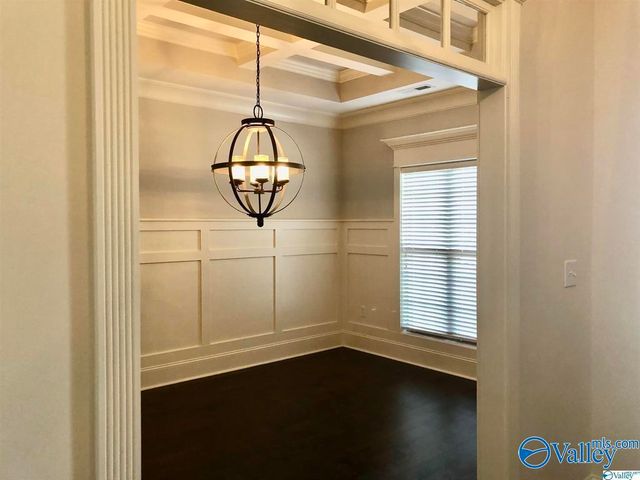 7505 Grayhawk Court, Owens Cross Roads, AL 35763