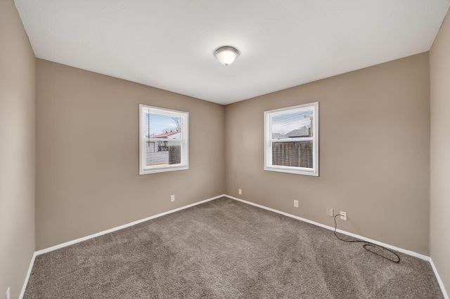 4005 RAWLINS Drive, Council Bluffs, IA 51501