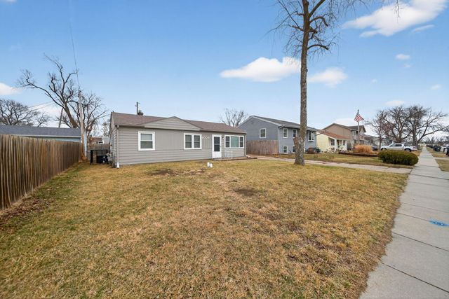 4005 RAWLINS Drive, Council Bluffs, IA 51501