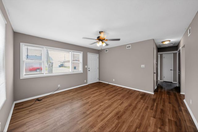 4005 RAWLINS Drive, Council Bluffs, IA 51501