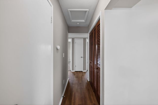 4005 RAWLINS Drive, Council Bluffs, IA 51501