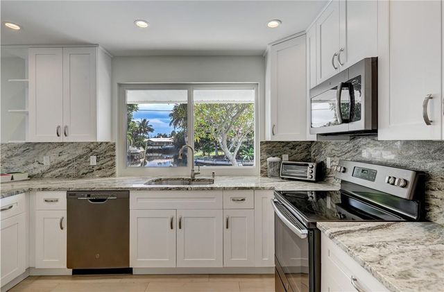 840 SW 7TH Street, Boca Raton, FL 33486